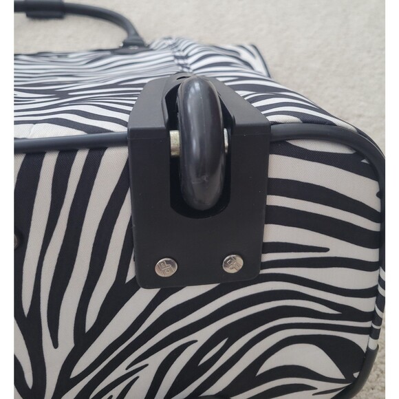 NWT Calpak Zany 21" Laptop   Carry On Luggage Bag Zebra 21X14X8.5" Easy Carry - Picture 8 of 11